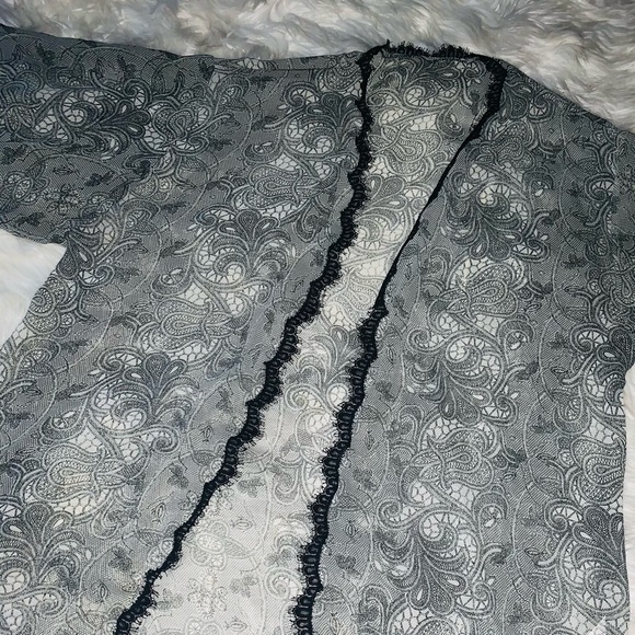 Victoria Secret Collection Open Kimono - Picture 4 of 9